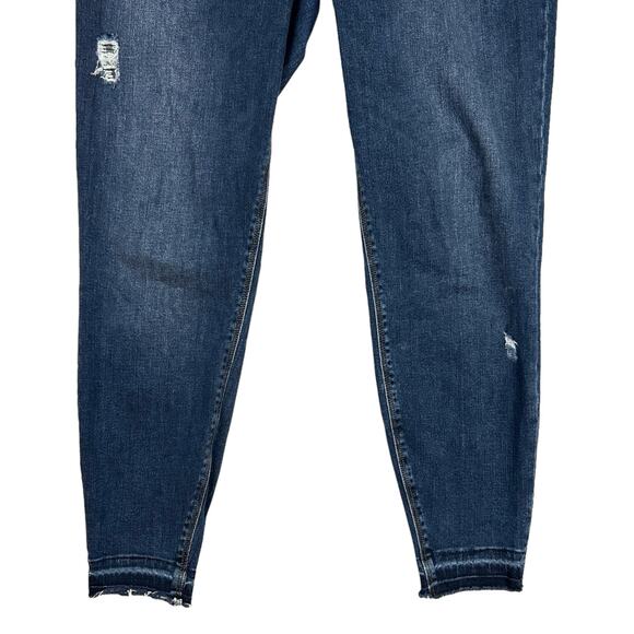 Spanx Size XL Distressed Ankle Skinny Jean Medium Wash High Rise Pull On Blue - Picture 3 of 10